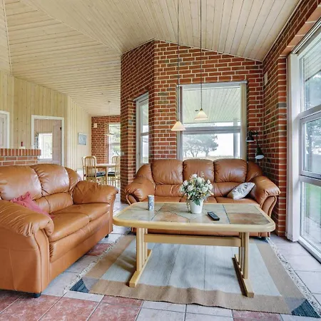 Three-bedroom Holiday In Tatil Evi